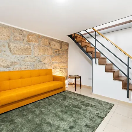 Guestready - Courtyard * Porto