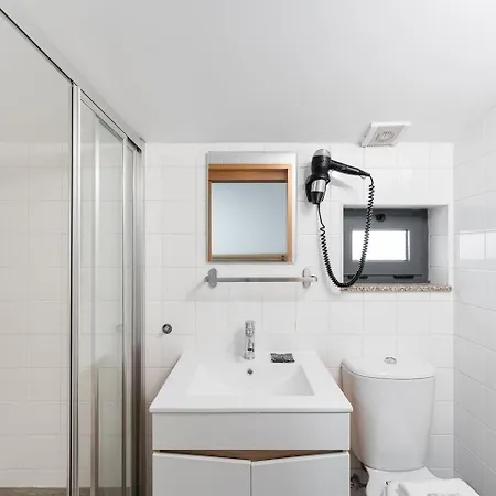 Guestready - Courtyard * Porto