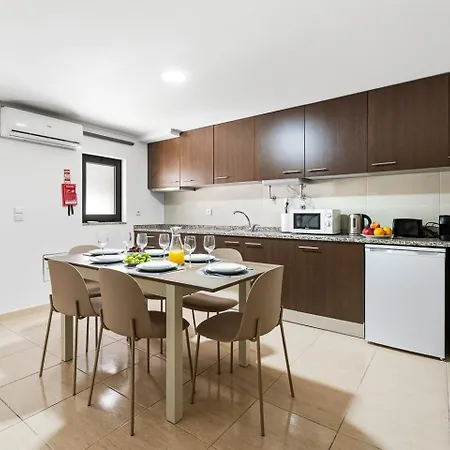 Appartement Guestready - Courtyard Porto