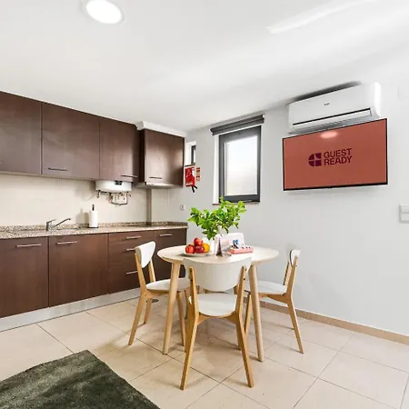Guestready - Courtyard Appartement Porto